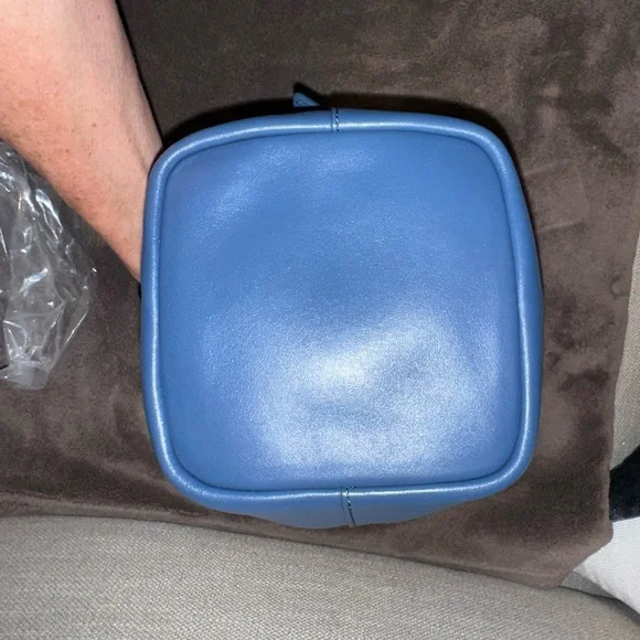 Marc Jacobs The Dual Small Bucket Bag in Blue Sea 🌊 Gorgeous NWOT - Picture 6 of 14